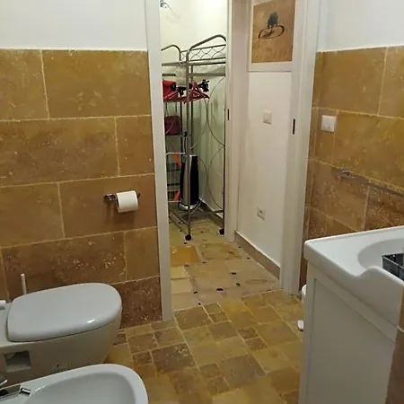 Casa Di Gio לינה וארוחת בוקר בארי